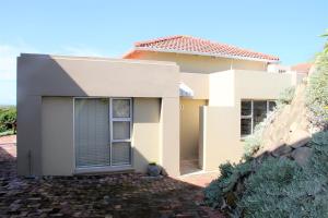 T1 Goose Valley with Sea View