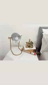 Ivy Chic Apartments by CityNest