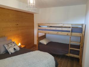 Appartements Le Repaire des Loups - Appart neuf 12 pers 4 chambres - location a la semaine : photos des chambres