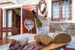 COUNTRYHOUSE NOCINO - Regarda Travel