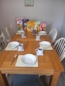 Springfield Gardens - Ilkeston - 4 Bedroom House, 8 Beds, Close to M1-A52 Long Eaton - Nottingham - Derbyshire - 400Mbs WiFi Free Parking!