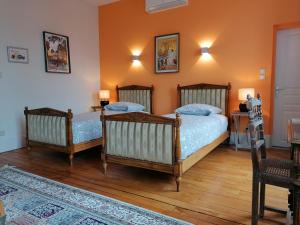 B&B / Chambres d'hotes Au Puy Des Verites : photos des chambres