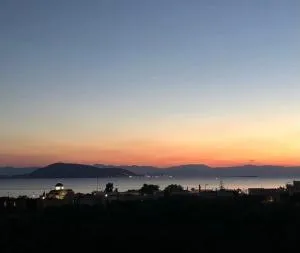 Pepper Tree - Tzíkidhes