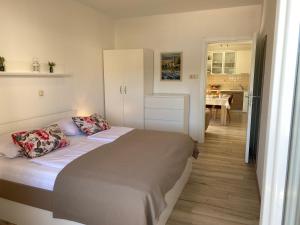 Apartments Poljak