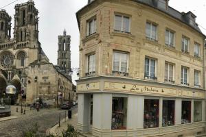 Appartements Suite de charme au pied de la cathedrale : photos des chambres