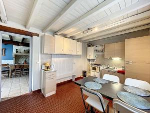 APPARTEMENT INDÉPENDANT plein de charme 2 chambres