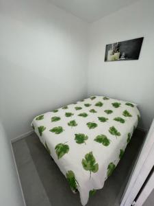 Appartements Appartement 30 m2, piscine et parking prive : photos des chambres