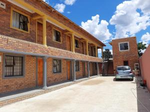 ELSON LODGE K1