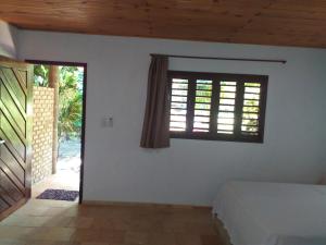 Chalés Hibiscus Pipa - ar, cozinha e banheiros privados, estacionamento interno