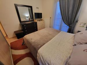 Cozy apartment in front of the park