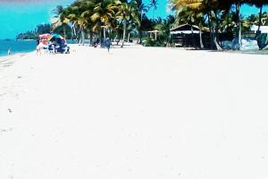 Cozy suite at coco Beach , 2 days minimum no pets