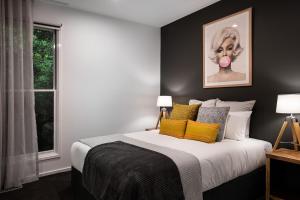 Vue Lake Daylesford Studio- lakeside retreat