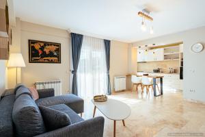 Alpine Luxury Apartment Arinis