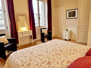 Appartements Face a l'hotel de ville grand et lumineux appartement : photos des chambres