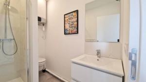 Appartements MaxBnb - Studio Cozy - WiFi Fibre - 10 min a pied Gare -4- : photos des chambres