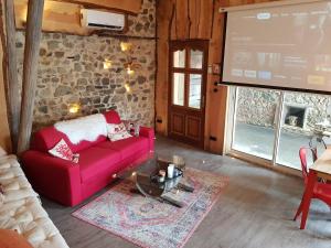 Maisons de vacances Ancien cuvage du Beaujolais - Studio tout confort : photos des chambres