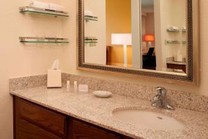 Sonesta ES Suites Chicago Waukegan Gurnee