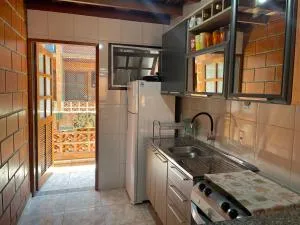 APARTAMENTO NO CONDOMINIO VILLE 1 MARANDUBA - UBATUBA - Ilha Maranduva