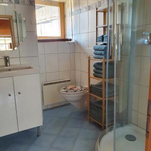 Gîte de Mase sur la rive droite du Val dHérens