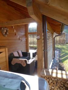 Chalets Chalet avec Jacuzzi et Piscine, deco soignee esprit cocooning : photos des chambres