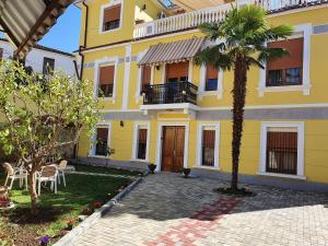 Villa Palma Center