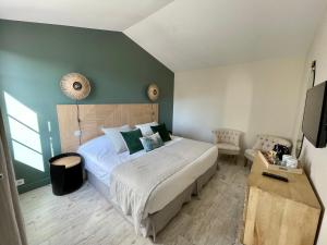 B&B / Chambres d'hotes Une Escale a Pornic chambres d'hotes 4 epis : photos des chambres