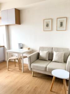 Zen Inspired 2-bedroom Apartment with Mountain City View