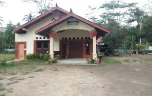 Balkondes Griya Perpil - 马格朗