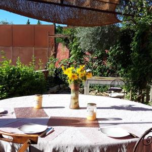 B&B / Chambres d'hotes La Medievale du Luberon : Chambre Double avec Terrasse