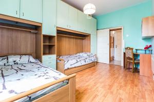 Forum 2BR apartment in old town 