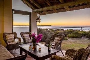 Silversands Beach Villa - Britannia Bay