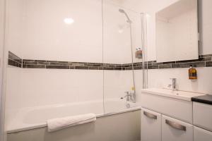 Double Room room in Court Colman Manor