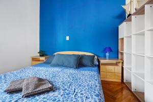 Polias small studio ( near amphitheater)