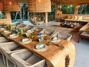 Boate Subterrânea, Beach Tennis & Bangalôs - Camareira e cozinheira incluso!