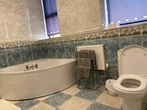 Cosy 2 Bed Flat in Swansea - Home away from Home