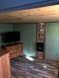 Seafarer Inn and Cottages