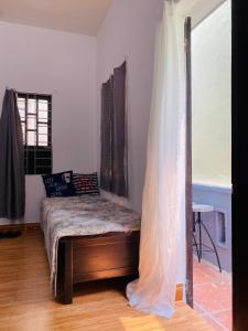 Phòng giường đôi có ban công (Double Room with Balcony)