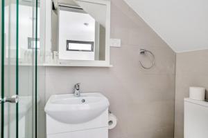 New studio apartment in Surry Hills