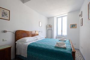 Casa GiGio 011030-LT-0223