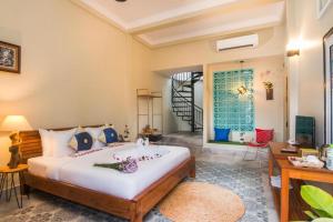 Summer Bliss Boutique