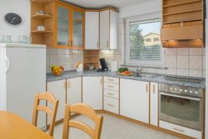 Apartment Mirna in Tar 