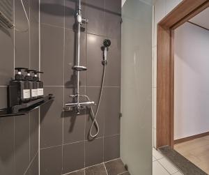 Phòng Đôi Loại Sang (Deluxe Double Room)