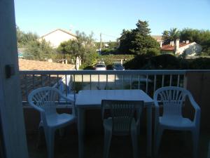 Studio charmant à Hyères - 20 m² - Terrasse accueillante
