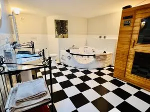 La Chambre Spa la maison Searle à Tourtour - 维勒克罗兹