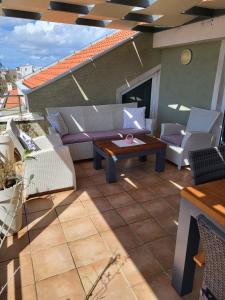 Amazing View&Terrace Apartment