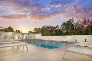 s u e ñ o - studios and apartments, with shared pool