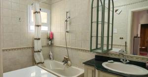 شاليه بحديقة يري البحر , بانوراما بيتش ريزورت , الساحل الشمالي The North Coast , Sea View Garden Chalet
