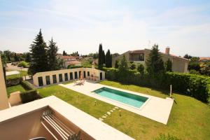 One Bedroom Apartment Bonsai with shared Pool