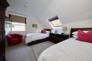 Luxury Lodges in Doolin Village with Hot Tubs