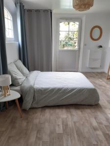 superbe grand studio tout confort avec exterieur
